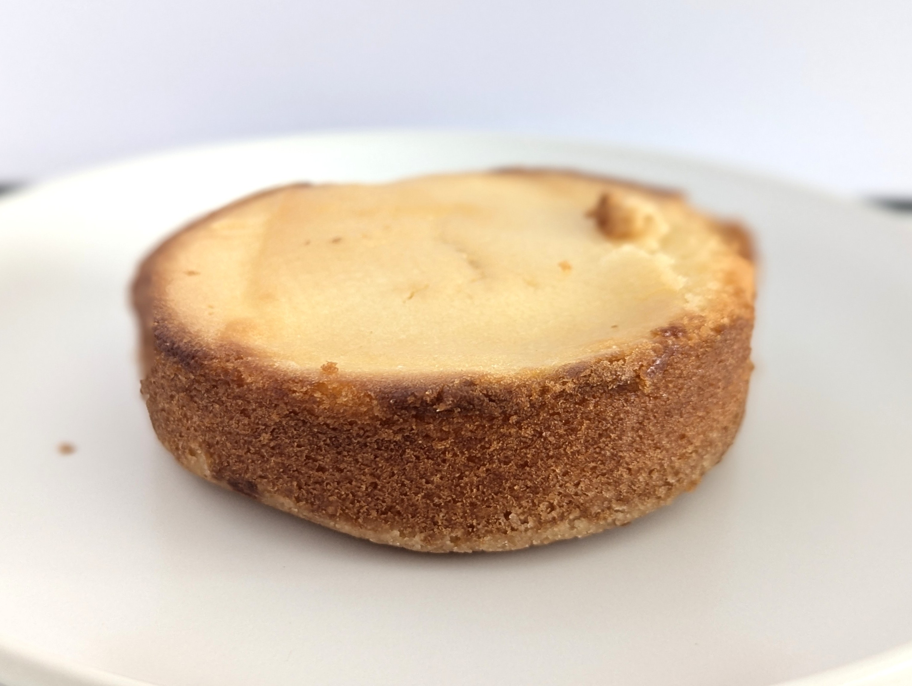 ファミリーマート、　夏のベイクドチーズケーキタルト (6)
